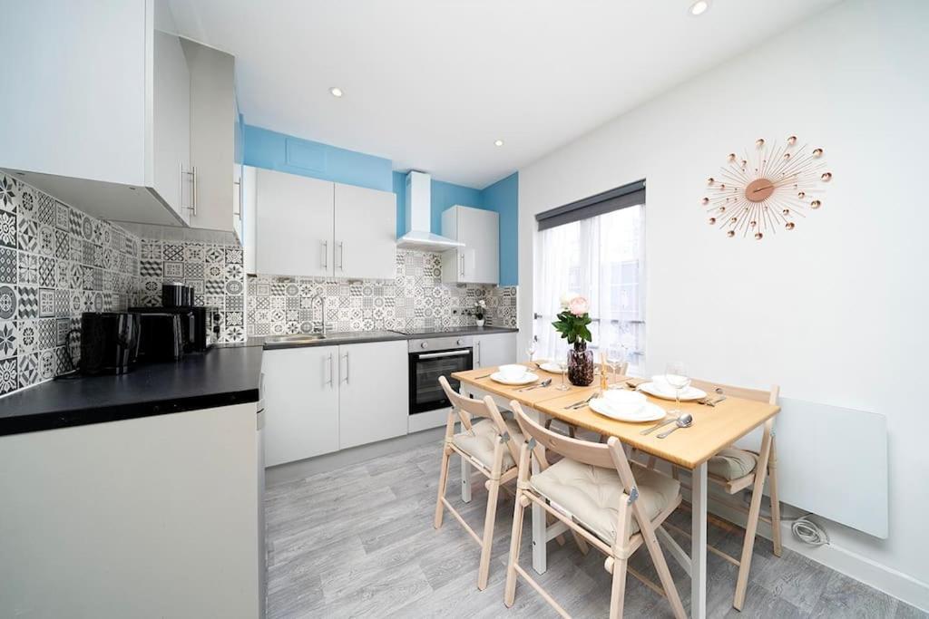 Soho Apartments F4 Лондон Екстер'єр фото