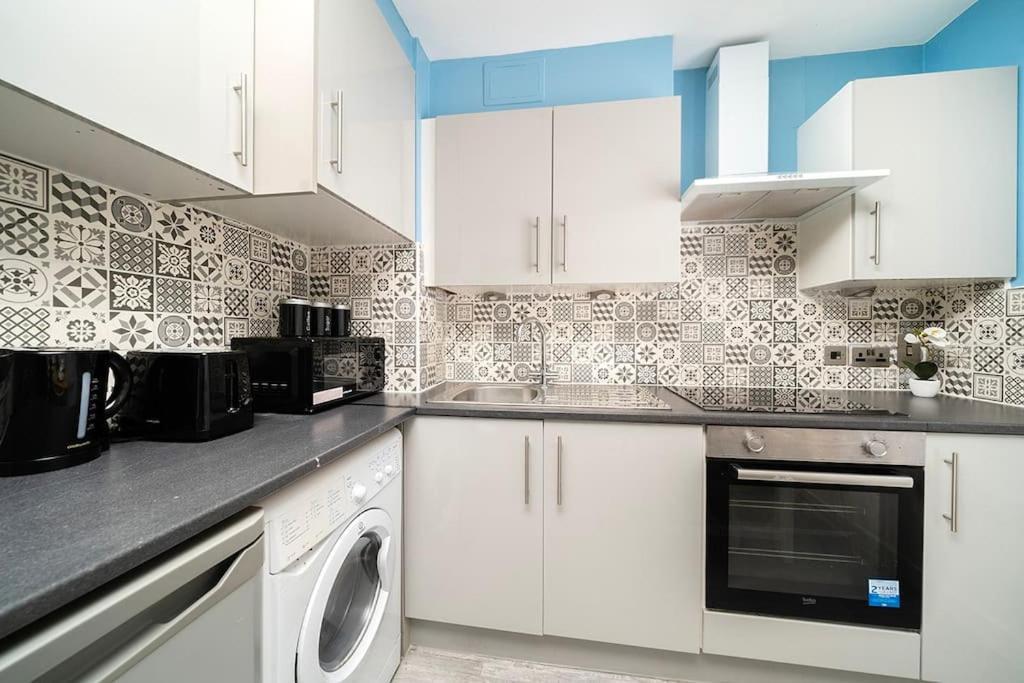 Soho Apartments F4 Лондон Екстер'єр фото
